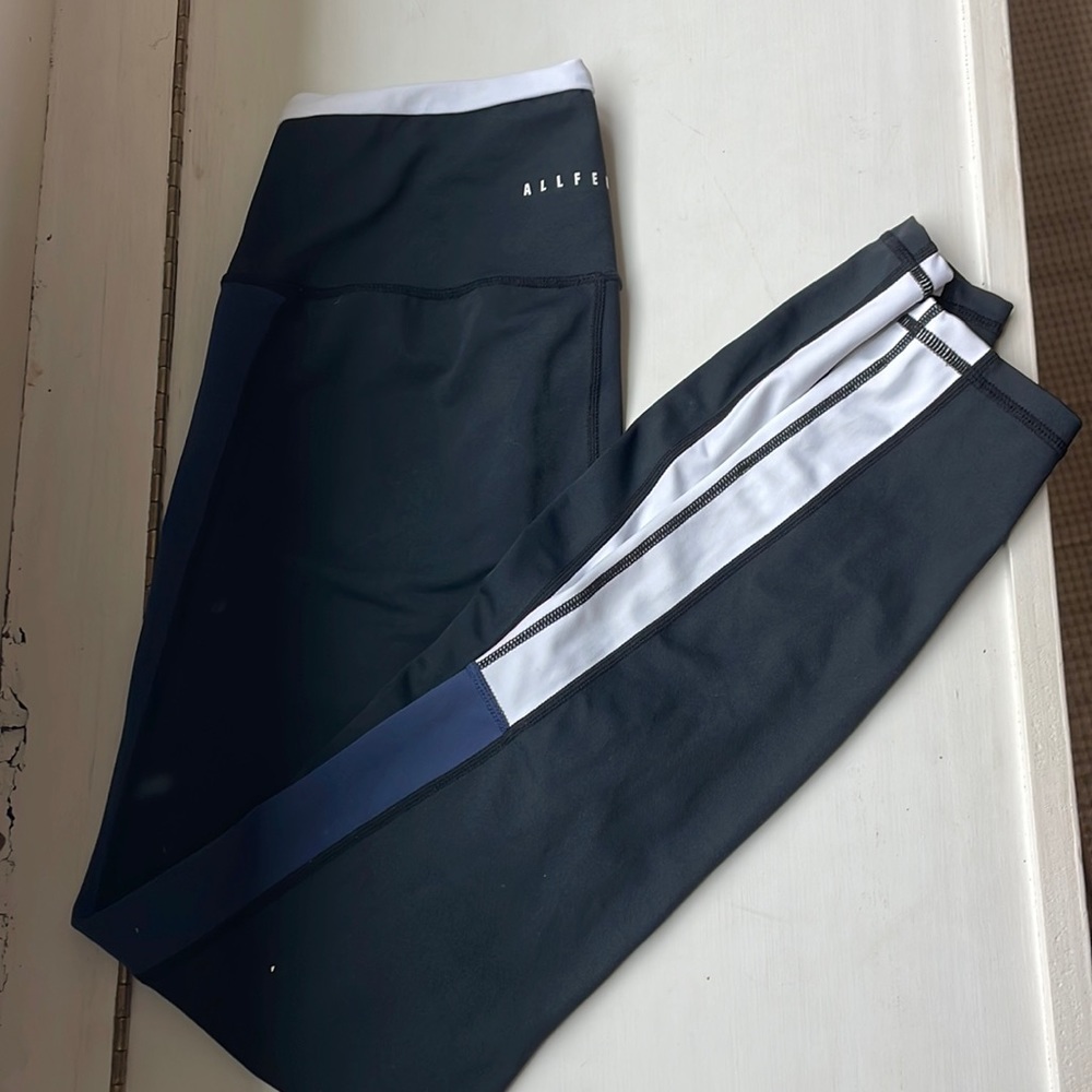 Never worn Allfenix leggings!